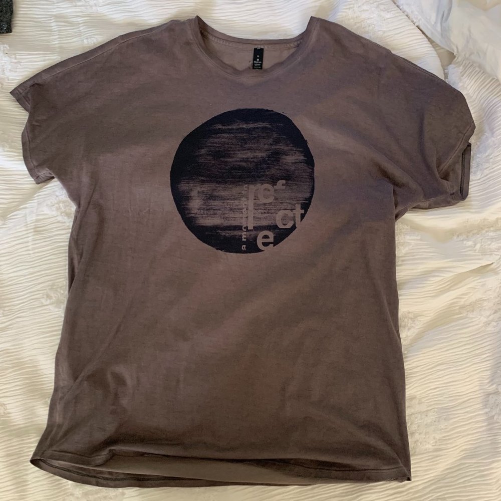 Lululemon 5 Year Basic Shirt Medium